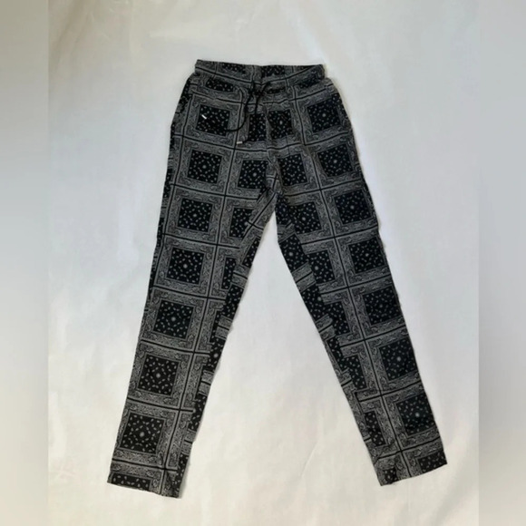 Sofie Schnoor Black White Women’s Patchwork Bandana Print Trousers Pants XS NWT - Picture 1 of 7